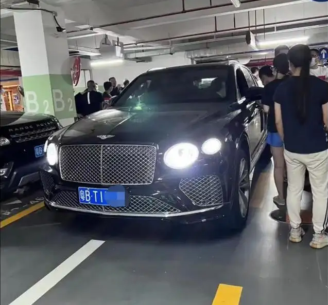深圳50台宾利姐你知道不?这得卖多少台步进电机?